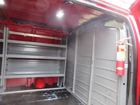 Used 2019 GMC Savana 3500 w/ Driver Convenience Package image 15