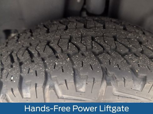 Used 2020 Jeep Cherokee Trailhawk image 21