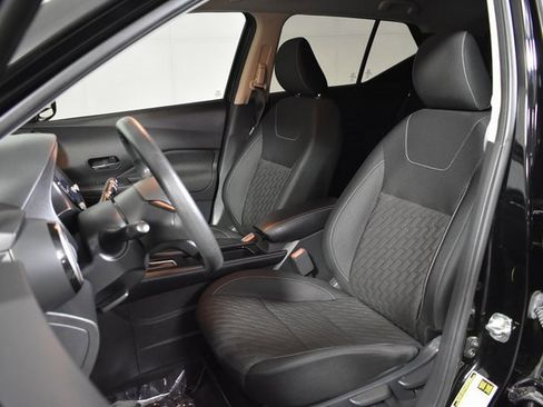 Used 2021 Nissan Kicks SV w/ Interior Electronics Package image 9