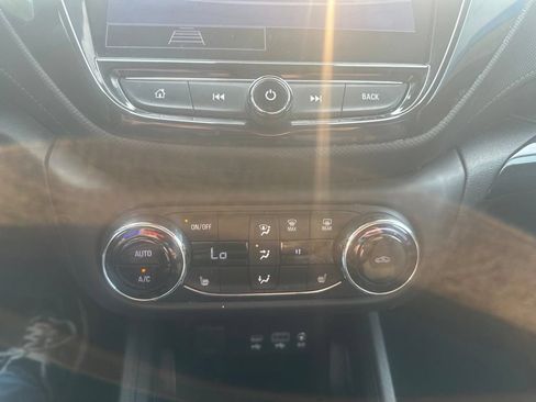 Used 2021 Chevrolet TrailBlazer LT w/ Convenience Package AWD/4WD image 17