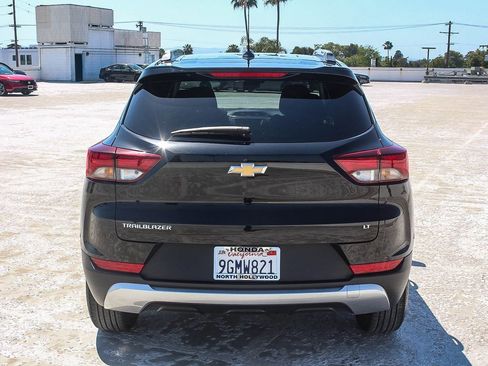 Used 2023 Chevrolet TrailBlazer LT FWD image 5
