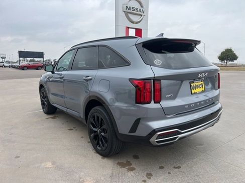 Used 2022 Kia Sorento SX AWD/4WD image 5