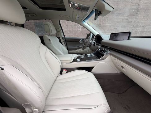Used 2023 Genesis GV80 3.5T Advanced + AWD/4WD image 34