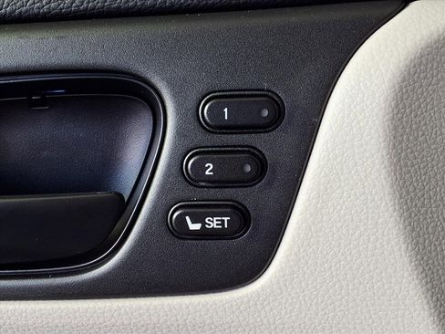 Used 2025 Honda Odyssey EX-L image 19