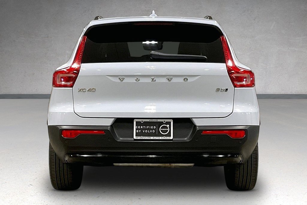 Certified 2024 Volvo XC40 B5 Core AWD/4WD image 6