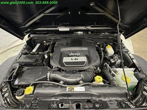 Used 2015 Jeep Wrangler Unlimited Sport w/ Quick Order Package 24S AWD/4WD image 12