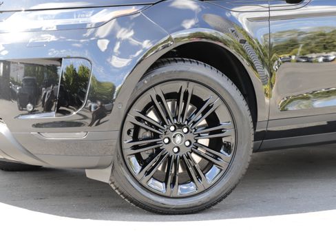 New 2026 Land Rover Range Rover Evoque S AWD/4WD image 2