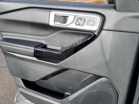 Used 2022 Ford Explorer ST w/ Equipment Group 401A image 7