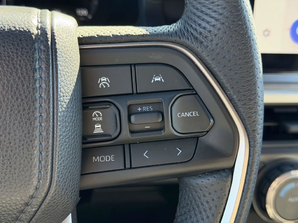 Used 2025 Toyota Tacoma TRD Off-Road AWD/4WD image 25
