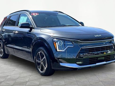Used 2023 Kia Niro FWD image 6