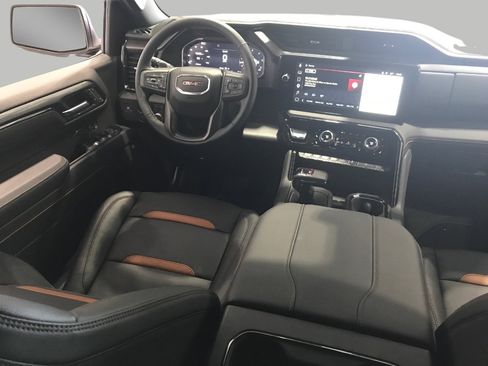 Used 2026 GMC Sierra 1500 AT4 w/ AT4 Premium Package AWD/4WD image 6