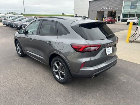 Used 2023 Ford Escape ST-Line w/ Tech Pack #1 AWD/4WD image 7