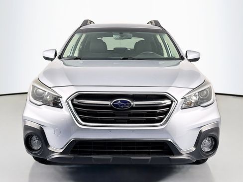 Used 2018 Subaru Outback 2.5i Premium image 2