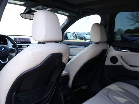 Used 2021 BMW X1 sDrive28i w/ Convenience Package image 12