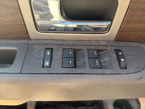 Used 2014 Ford F150 Lariat w/ Lariat Chrome Package image 19