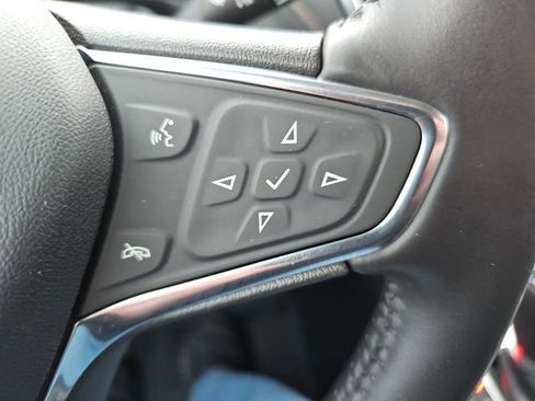 Used 2021 Chevrolet Equinox Premier AWD/4WD image 17