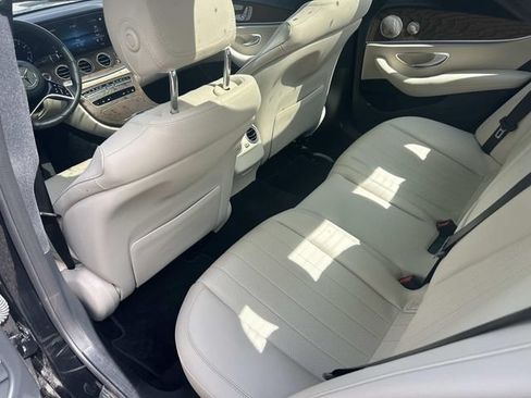 Used 2023 Mercedes-Benz E 350 4MATIC Sedan image 30