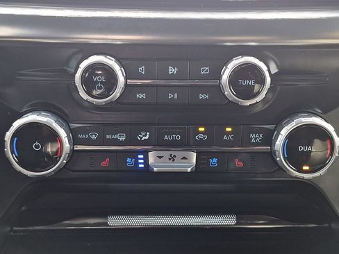 Used 2023 Ford F150 Lariat w/ Equipment Group 502A High AWD/4WD image 16