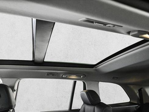 Certified 2025 Mercedes-Benz GLS 450 4MATIC image 21