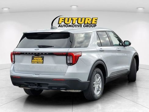 New 2026 Ford Explorer Active image 6