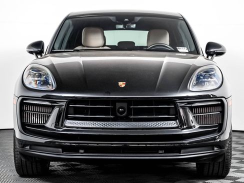 Certified 2023 Porsche Macan S AWD/4WD image 7