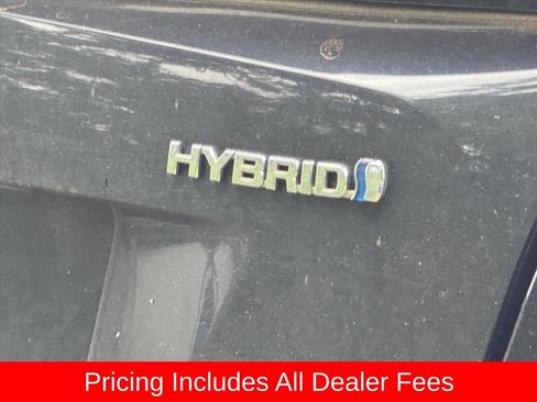 Used 2017 Toyota Prius Four Touring FWD image 6
