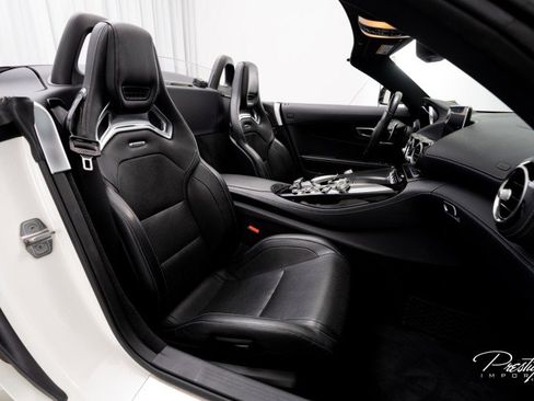 Used 2018 Mercedes-Benz AMG GT Roadster image 44