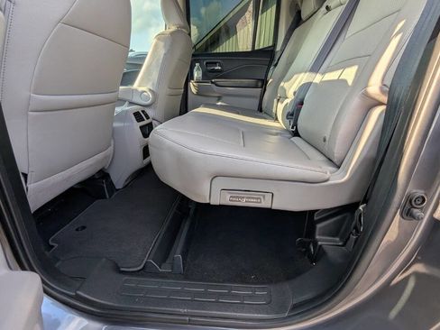 Used 2017 Honda Ridgeline RTL-T image 28