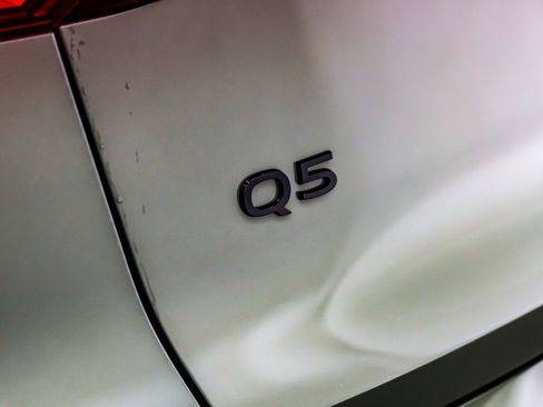 New 2025 Audi Q5 Premium image 9