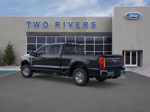 New 2026 Ford F250 XL w/ XL Chrome Package image 4