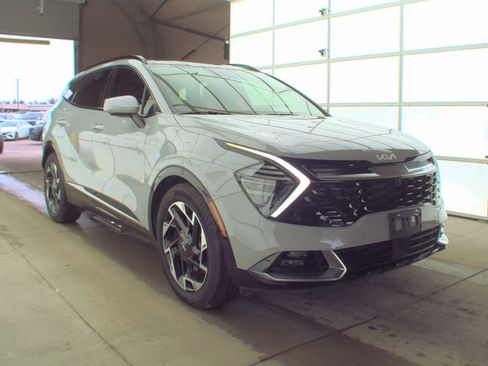 Used 2024 Kia Sportage SX image 2