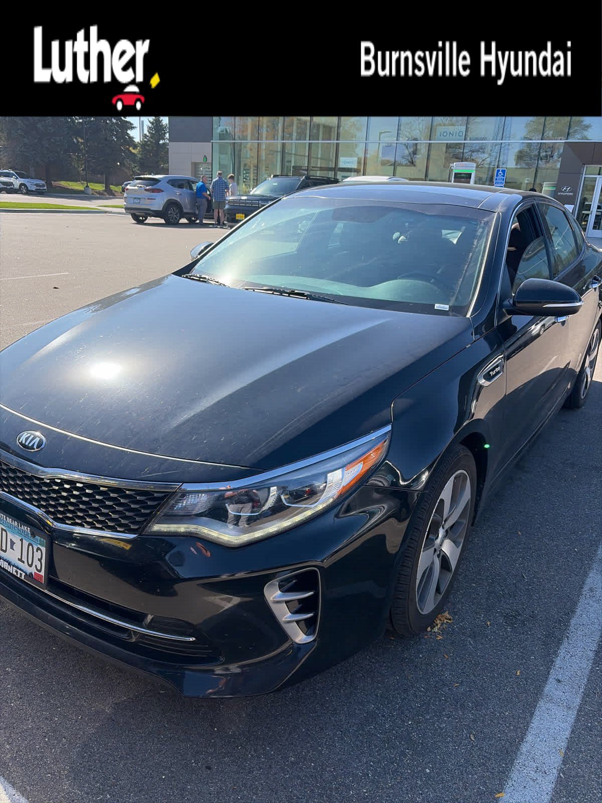 Used 2017 Kia Optima SX w/ Launch Edition Package FWD image 1