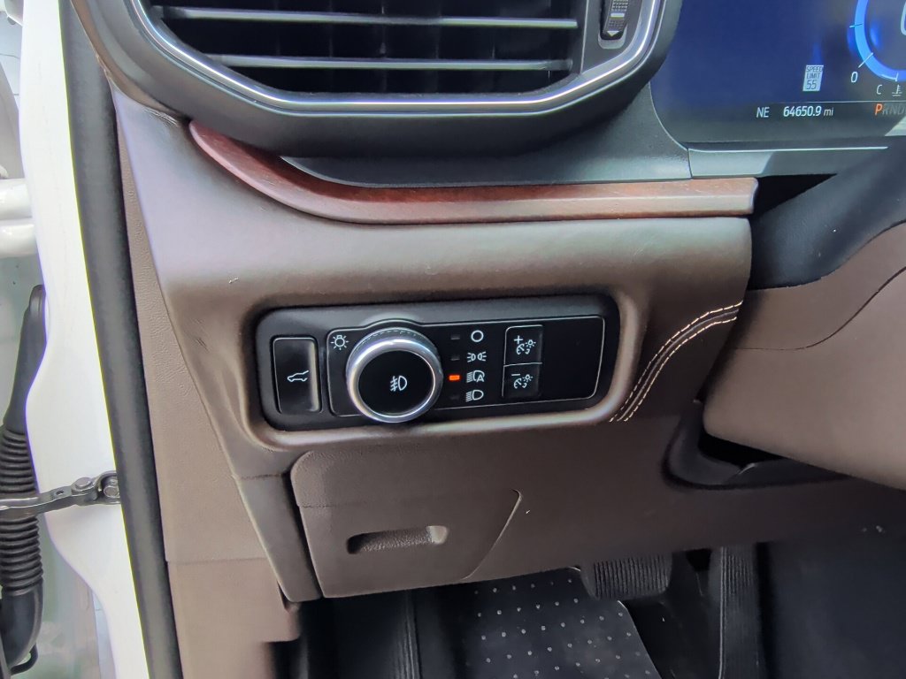 Used 2023 Ford Explorer King Ranch w/ Technology Package AWD/4WD image 16