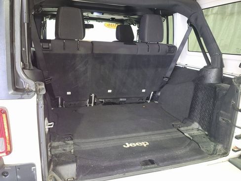 Used 2016 Jeep Wrangler Unlimited Sahara w/ Dual Top Group image 47