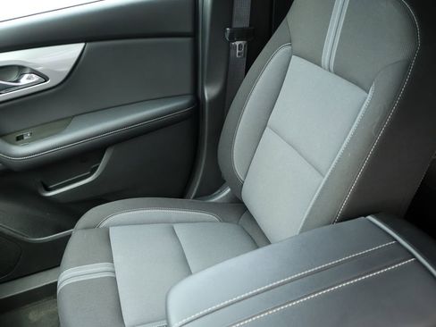 Used 2025 Chevrolet Blazer LT AWD/4WD image 18