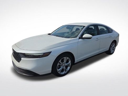Used 2023 Honda Accord LX image 9