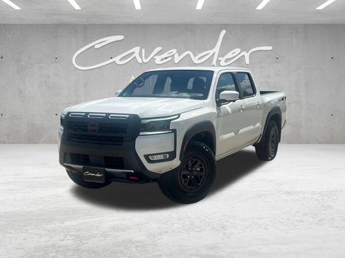 New 2026 Nissan Frontier PRO-4X w/ Pro-4x Convenience Package image 1