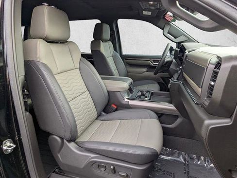 Used 2024 Chevrolet Silverado 2500 ZR2 image 23