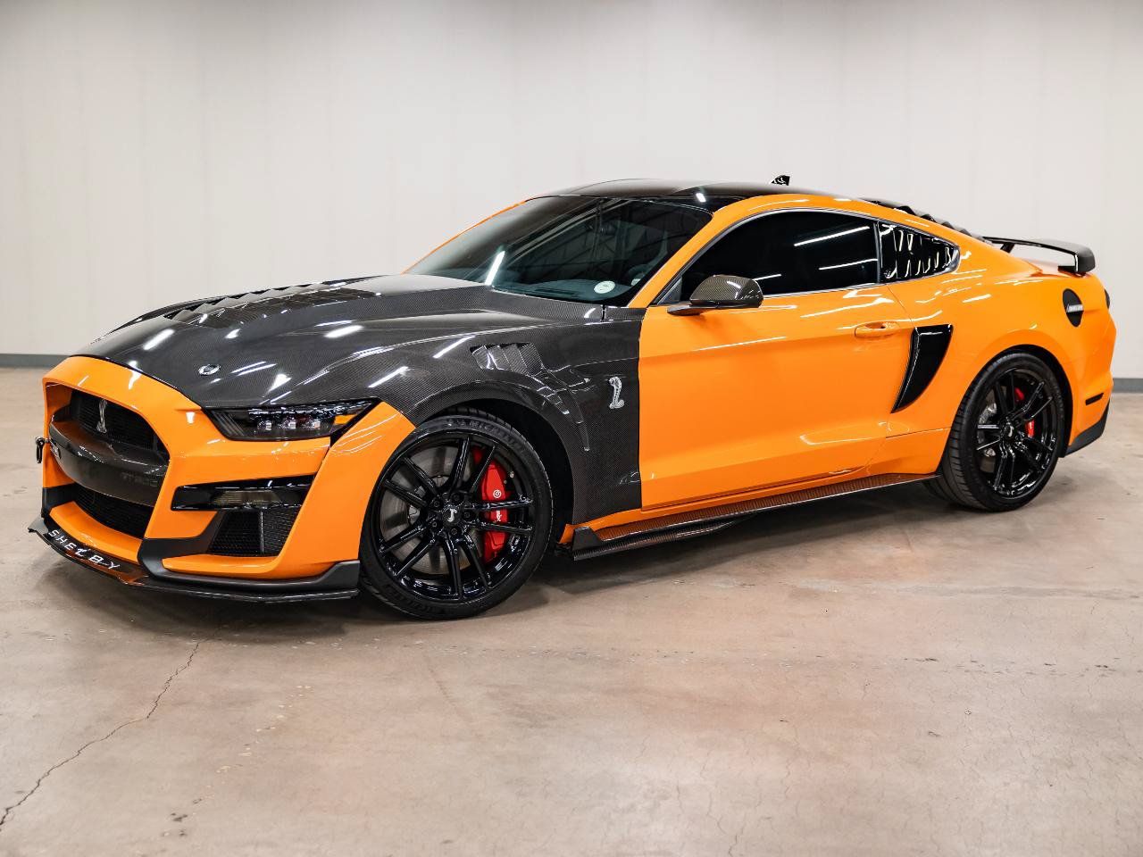 Used 2021 Ford Mustang Shelby GT500 w/ Technology Package RWD image 24