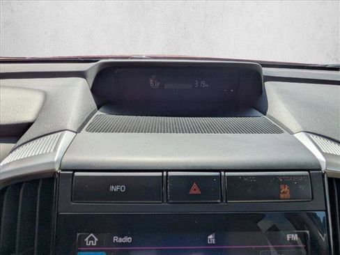 Used 2019 Subaru Ascent Premium AWD/4WD image 15