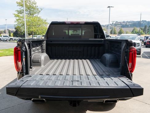 Used 2022 GMC Sierra 1500 AT4 w/ AT4 Premium Package AWD/4WD image 36