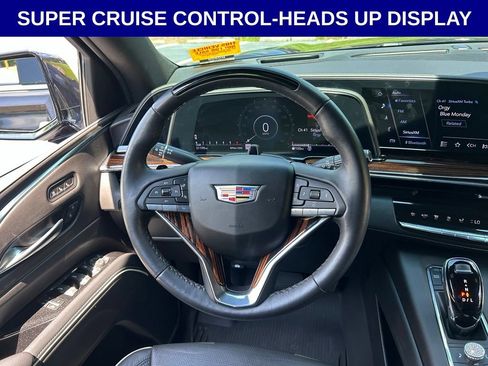 Used 2023 Cadillac Escalade Premium Luxury AWD/4WD image 16