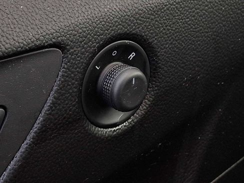 Used 2017 Chevrolet Cruze LT image 25