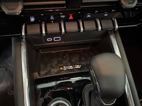 New 2026 GMC Canyon AT4 w/ Technology Plus Package image 24