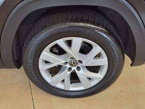 Used 2021 Volkswagen Atlas Cross Sport S FWD image 25