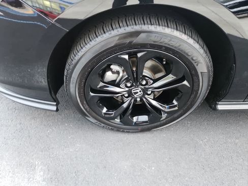 Certified 2025 Honda Accord SE image 12