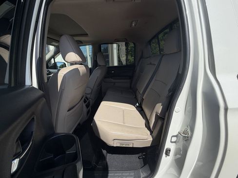 Used 2017 Honda Ridgeline RTL-E image 9