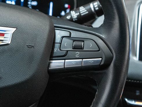 Used 2023 Cadillac XT4 Premium Luxury AWD/4WD image 19