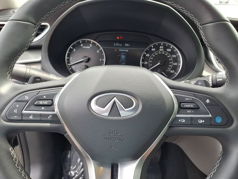 Used 2025 INFINITI QX50 Luxe AWD/4WD image 6