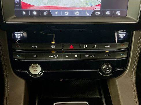 Used 2019 Jaguar F-PACE Portfolio image 16